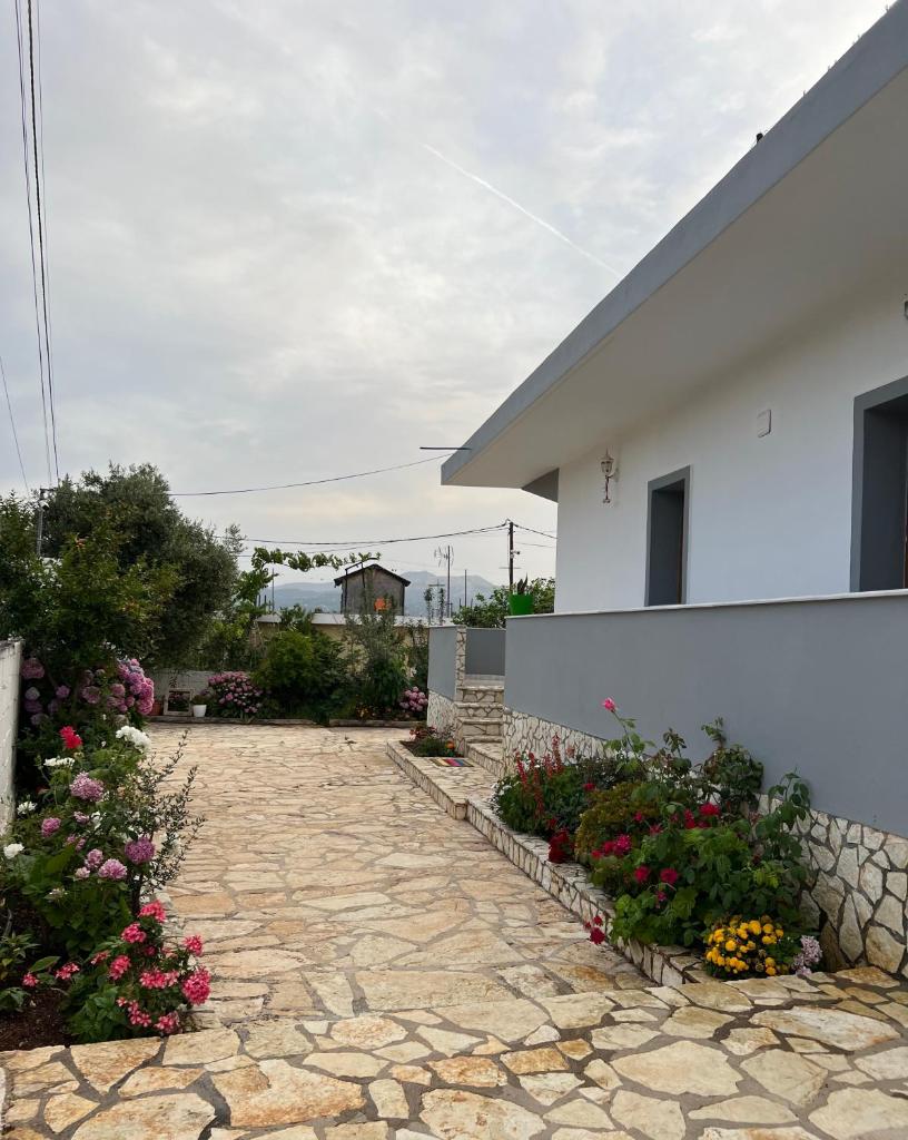 Guesthouse Edison Ksamil photo 2