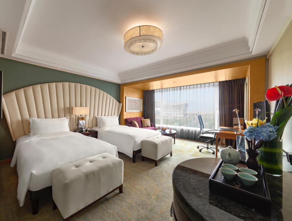 InterContinental Chengdu Century City - Tap to explore photos