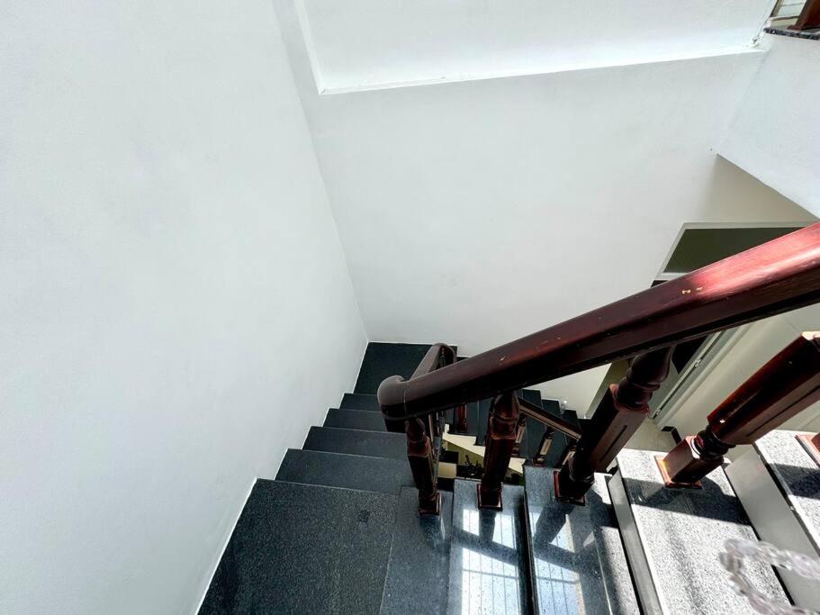 Nhà Nguyên Căn gần biển, trung tâm, 4 giường lớn