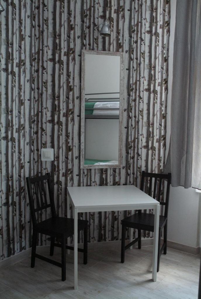 Номер (Кровать в общем номере для женщин с 4 кроватями), Hostel Lwowska 11