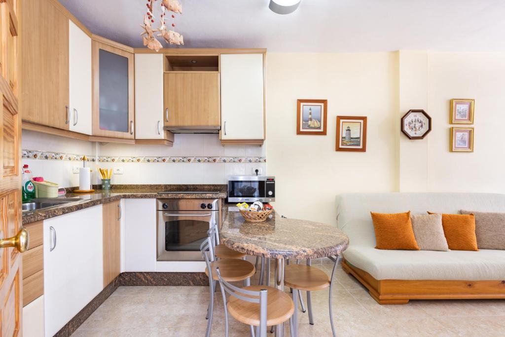 Casa Ana - Charming Sea View, El Hierro - Tap to explore photos