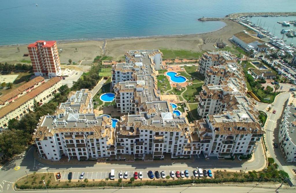 Beach Apartment Marina Duquesa photo 3