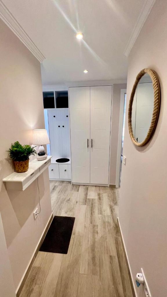 Apartamento al Parque Marbella, cerca de Mar y centro de Marbella - Tap to explore photos