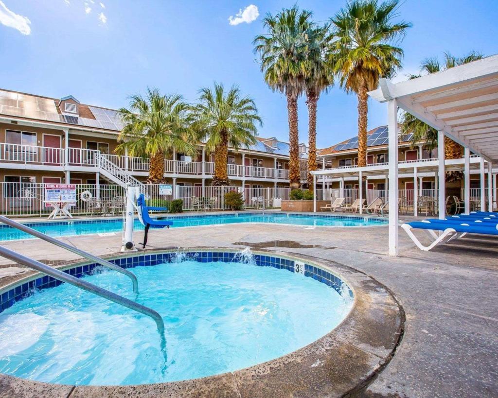 Clarion Inn Near China Lake Naval Station image