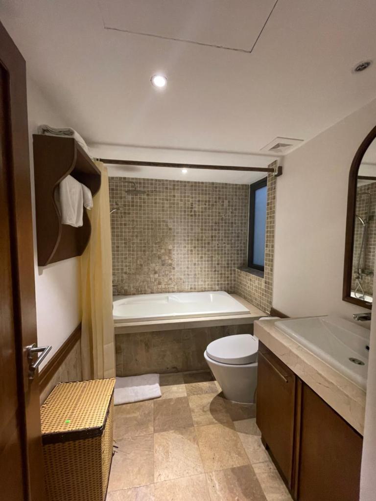 Rose Boutique 01 bedroom in Hoan Kiem