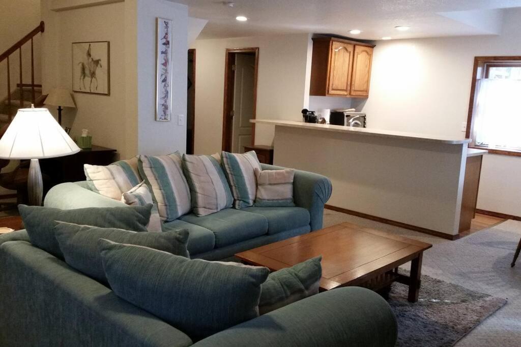 Quiet 2 Bedroom Basement Apartment image