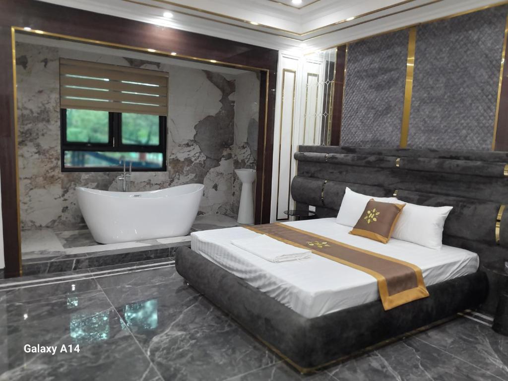 Bảo Ngọc Hotel Định Công