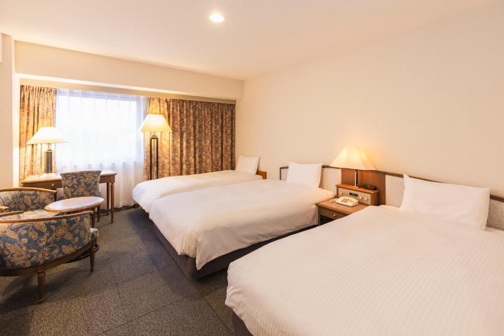 Hotel Sunroute Niigata - Tap to explore photos