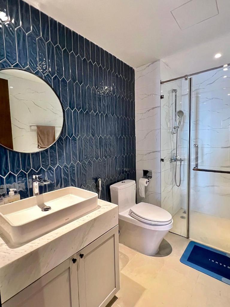 BLUE HARBOUR - SAIGON ROYAL Fully - furnished Apt in Dist 4, 2 Bedrooms