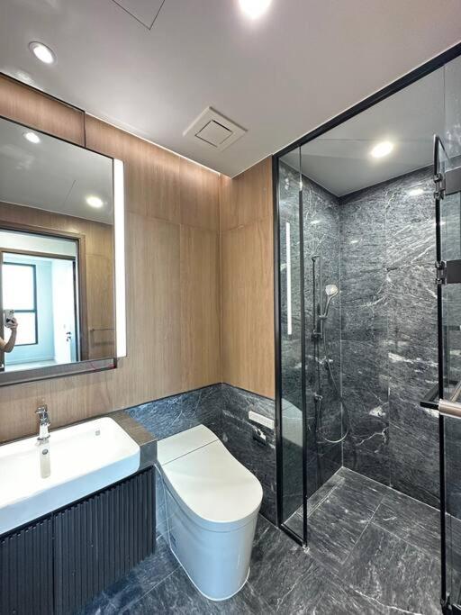 Riverview 2 bedrooms in Lumiere Riverside - high-end and brand-new