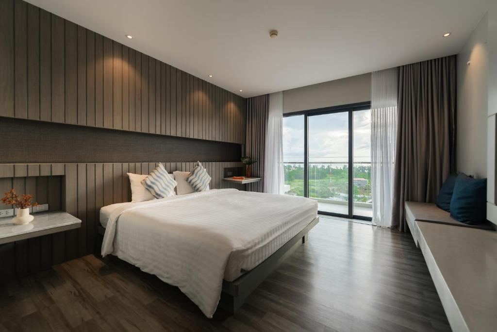 Hotel IKON Phuket Room Type - Double or Twin Room with Panoramic View