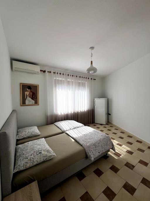 Top Location Apartment in Durres photo 2
