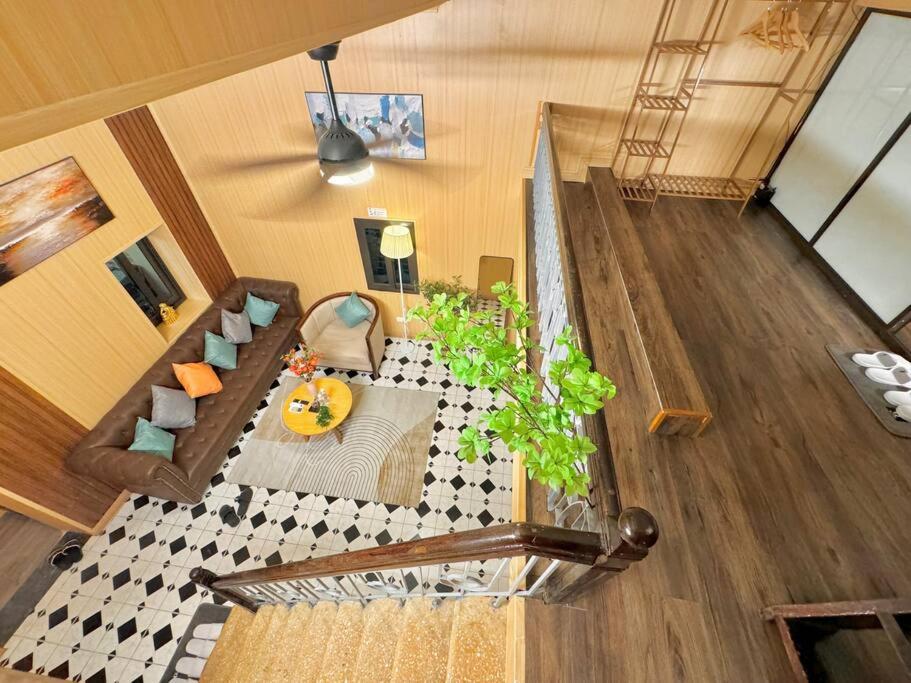 3 Bedroom - Hidden Gem - Balcony - Hoan Kiem lake