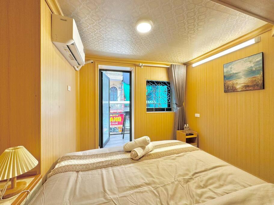 3 Bedroom - Hidden Gem - Balcony - Hoan Kiem lake