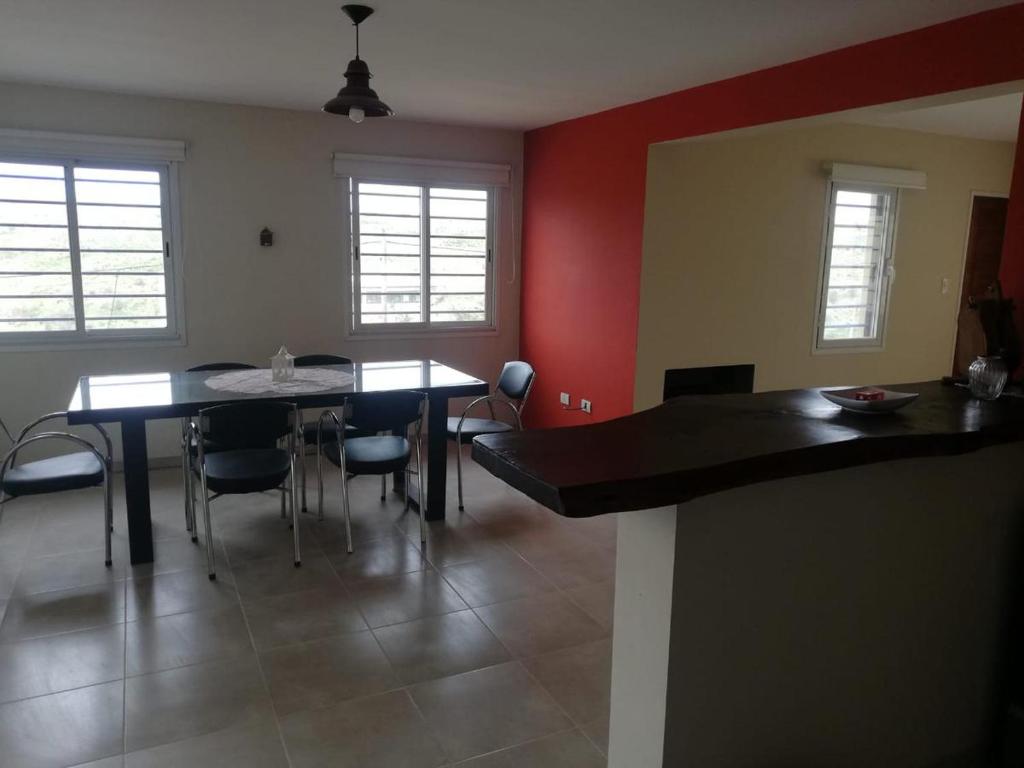 Hermosa Casa con cochera - Villa Giardino photo 2