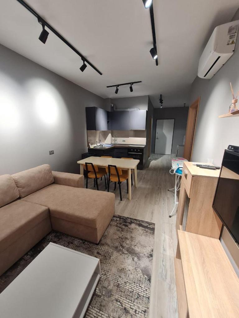 I&S Apartment 4