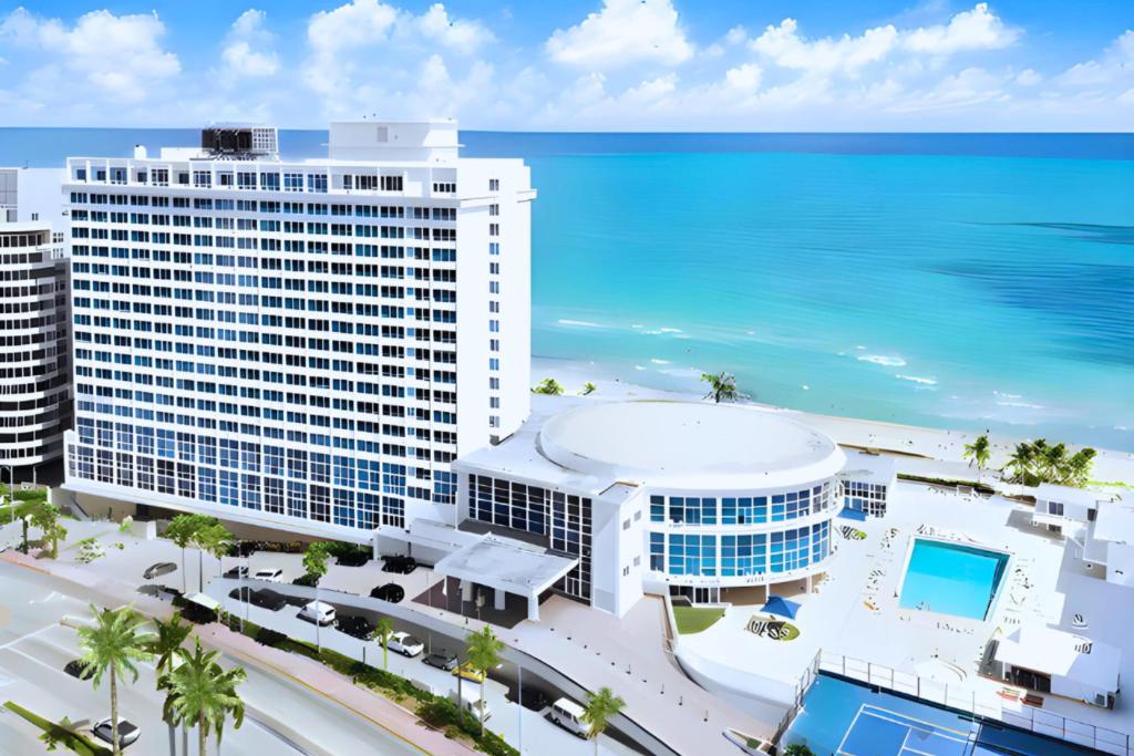 SeaStays Apartments image