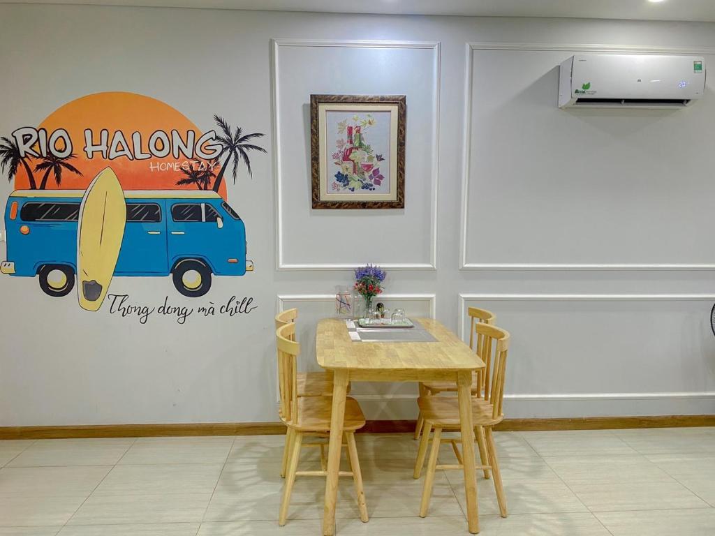 Boom'homes- Căn hộ view Vịnh Hạ Long