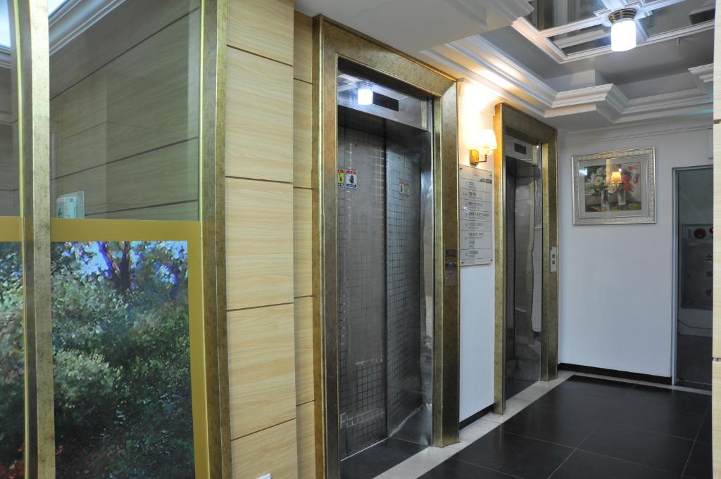 Palace Hotel Gwangju photo 4