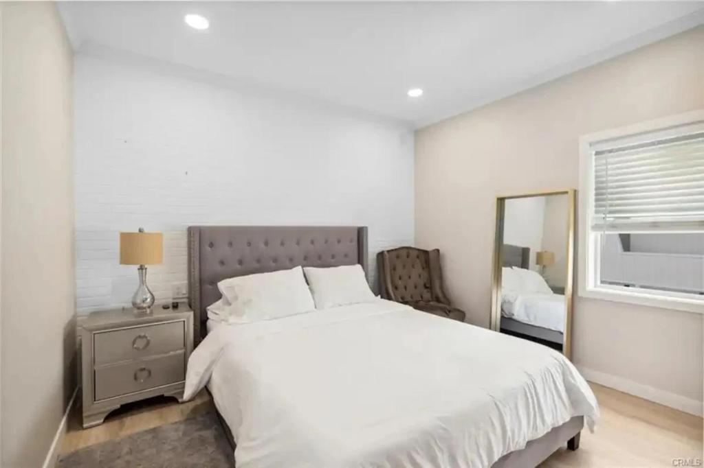 1628 West Oceanfront Oasis - 5,8,9 image