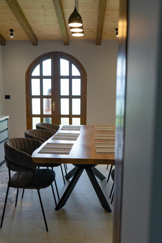 White Pearl Villa photo 1