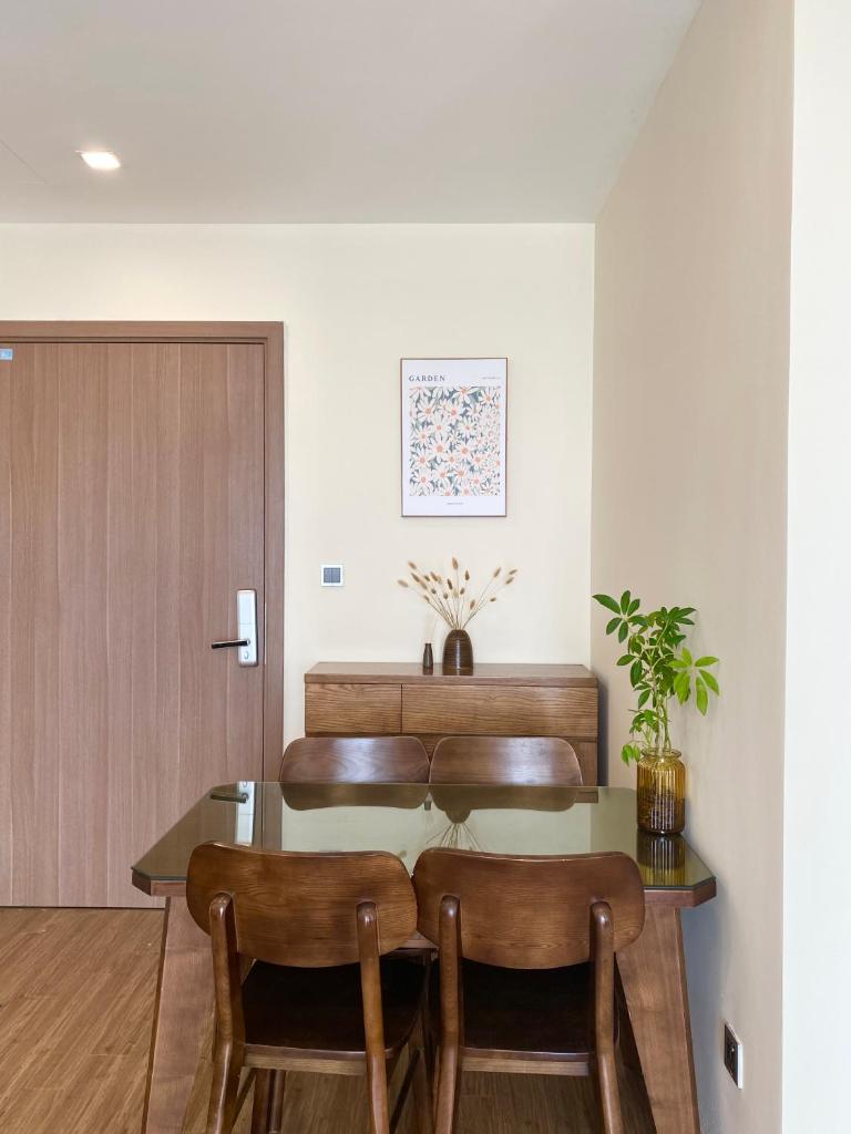 Brown Staycation Hanoi