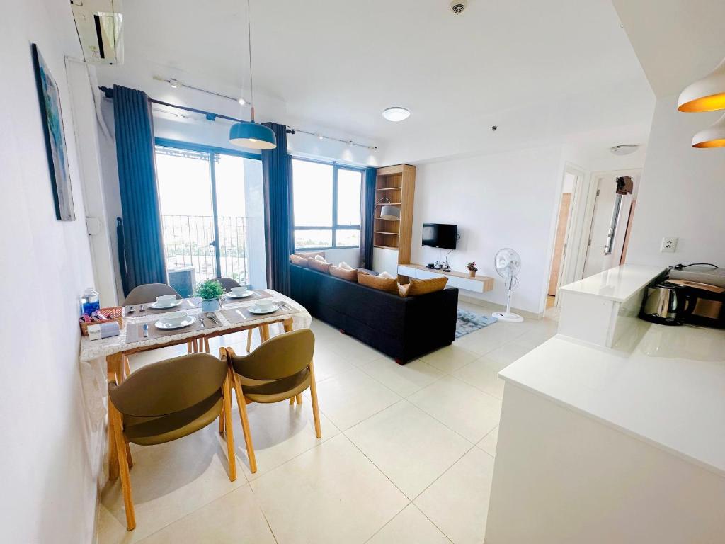 Masteri Thao Dien - 2 Bedroom Sunset View with Pool GYM BBQ - District 2