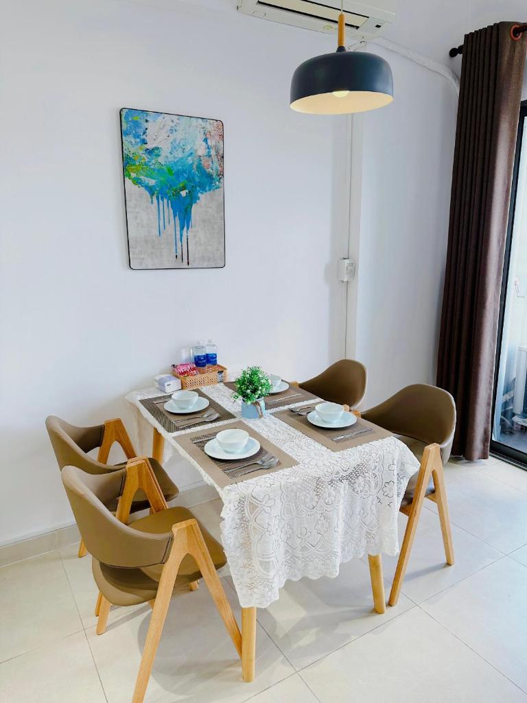 Masteri Thao Dien - 2 Bedroom Sunset View with Pool GYM BBQ - District 2