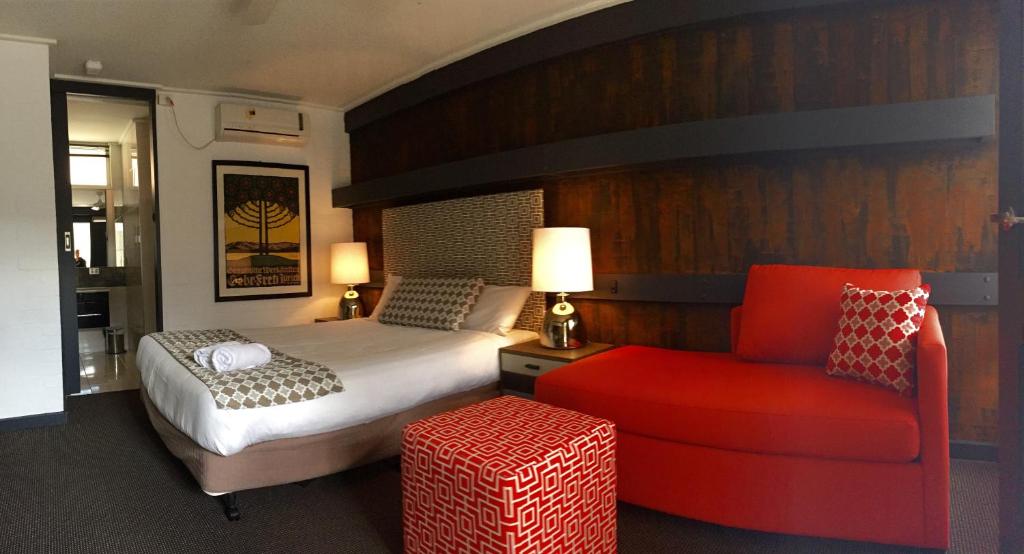 Brougham Arms Hotel photo 3