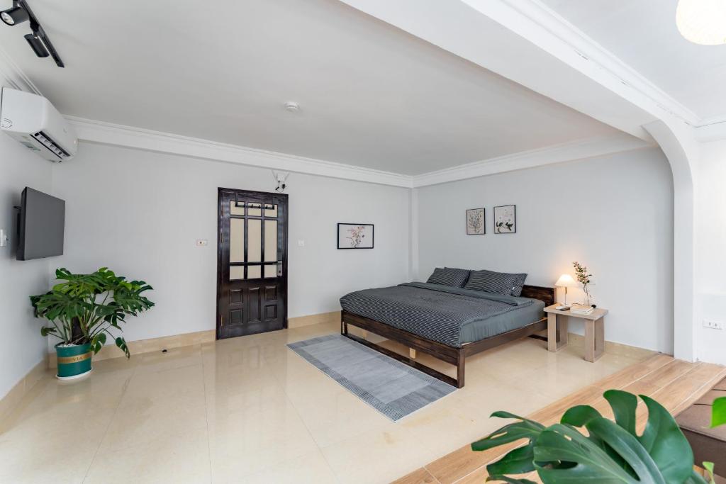 Old Quarter-Private Quiet Central Entire Rental-Peaceful Central Suites