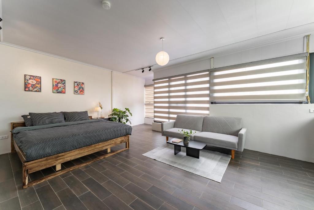 Old Quarter-Private Quiet Central Entire Rental-Peaceful Central Suites