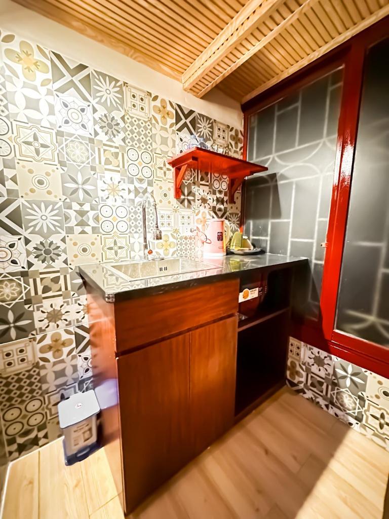 La Casa Di Dicembre 6 Tông Đản