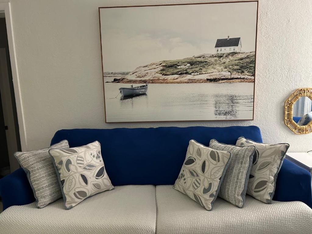 Mermaid's Cottage image