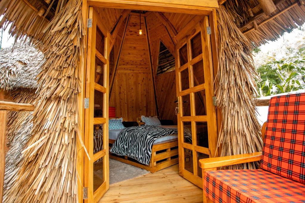 Moshi hostel lodge - Tap to explore photos