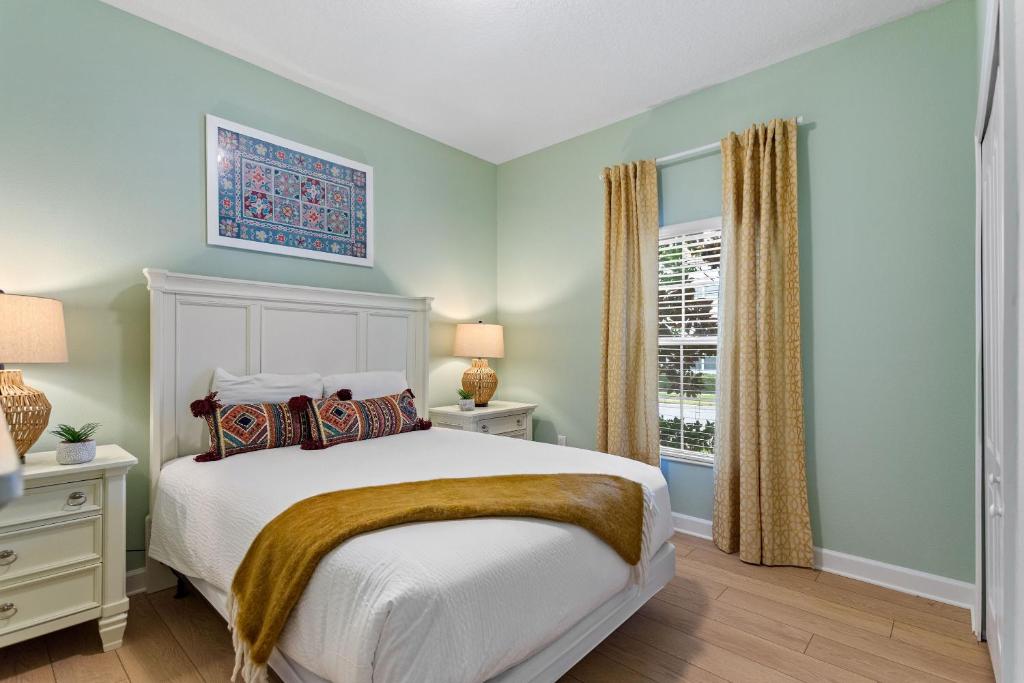 Lazy Life at Storey Lake by Shine Villas #901 image