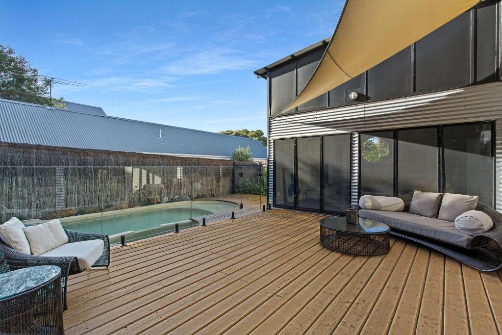 Sorrento Poolside Haven photo 1