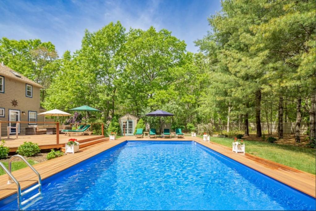 Villa Baloch- w/ Sparkling heated pool image