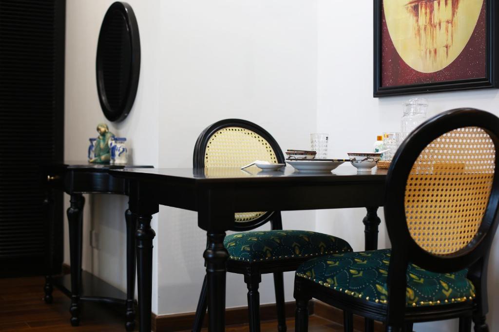 Masteri West Heights - A Chilled Art Studio Apartment in a Smart City!