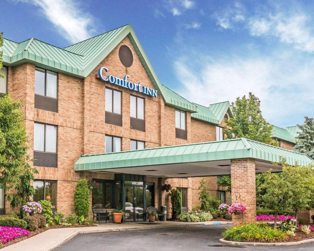 Comfort Inn Utica image