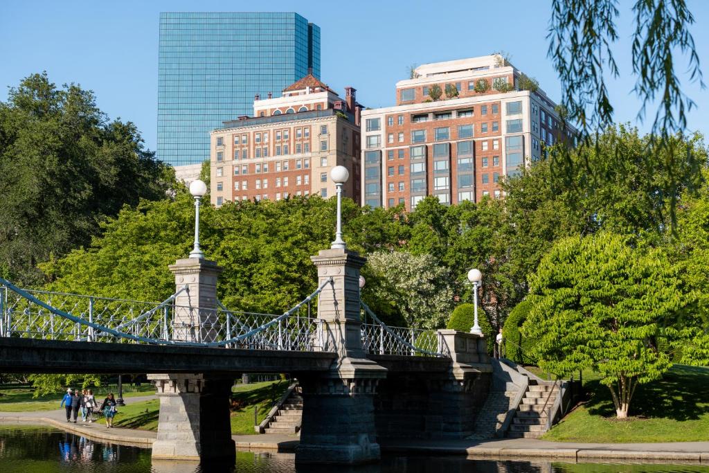 The Newbury Boston image