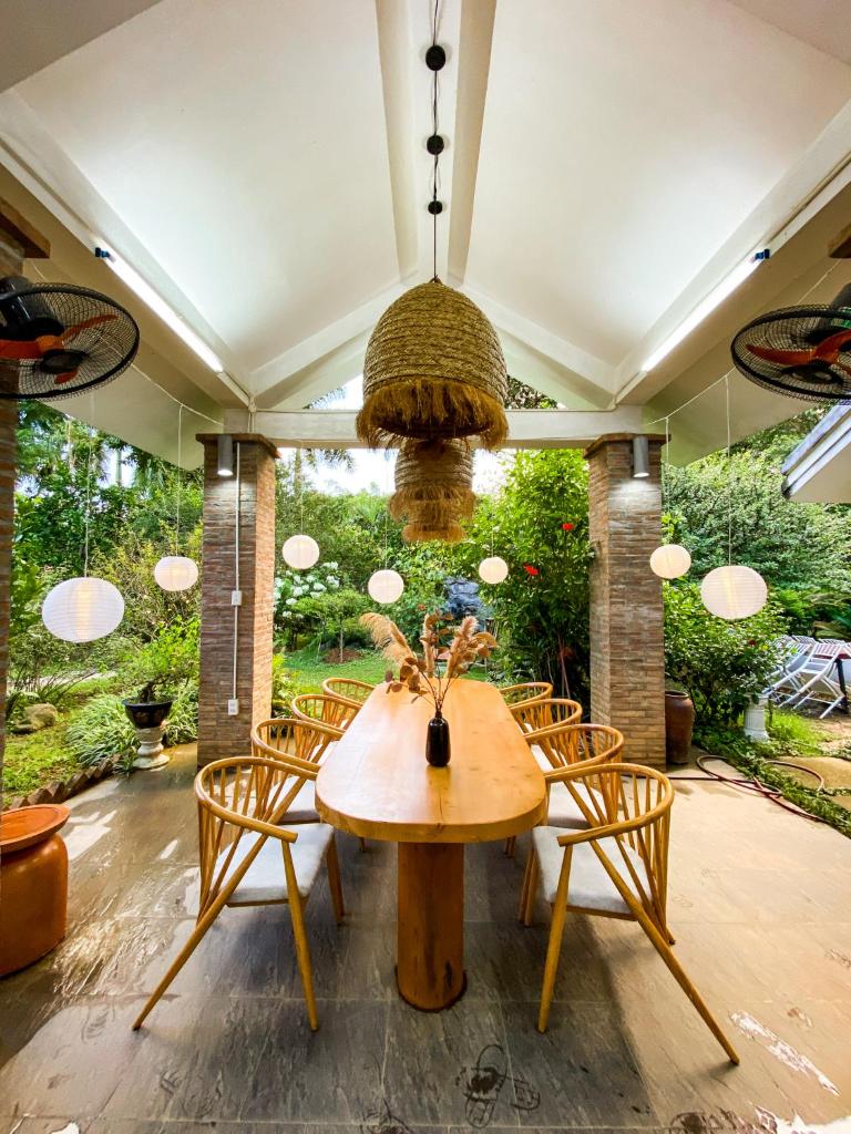Veque farm 3 - Netflix, Bi-a, BBQ, Rạp chiếu phim ngoài trời, Karaoke Chương Mỹ