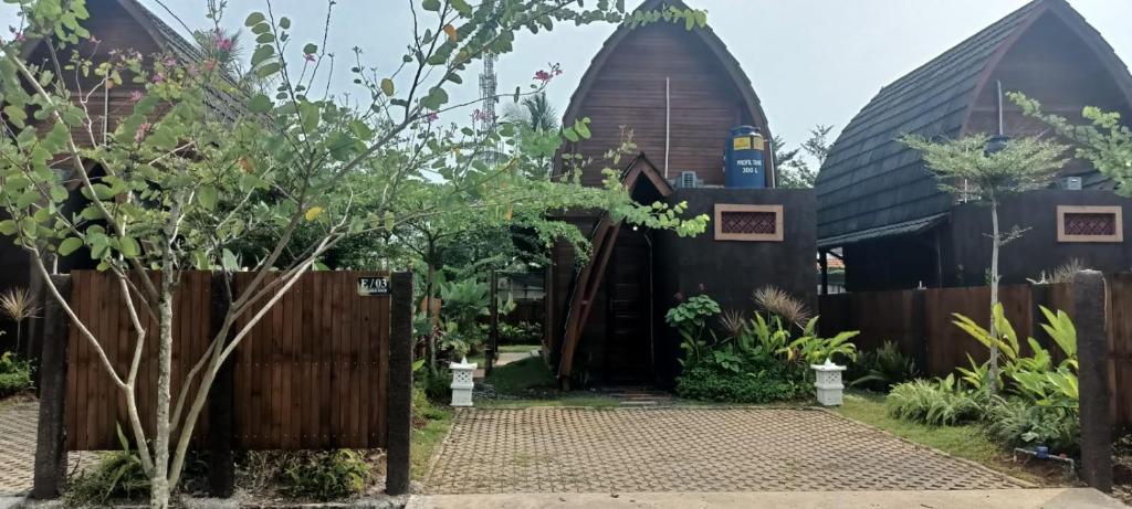 Villa Kayu Unique with private pool photo 1