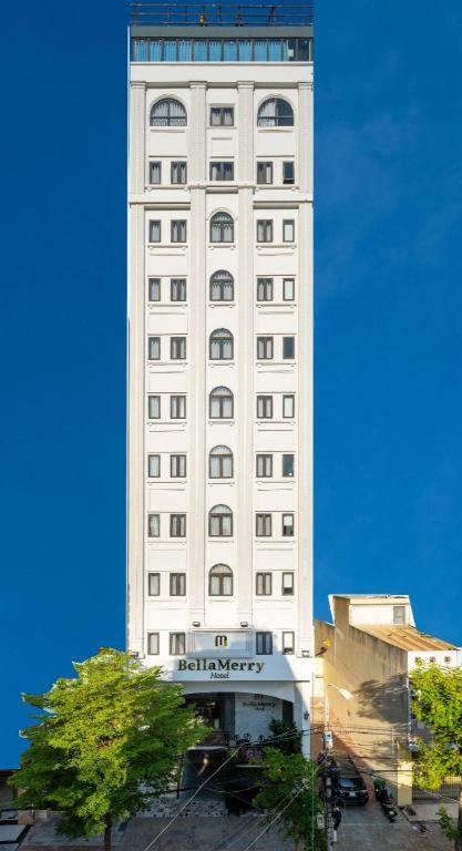 Bella Merry Hotel