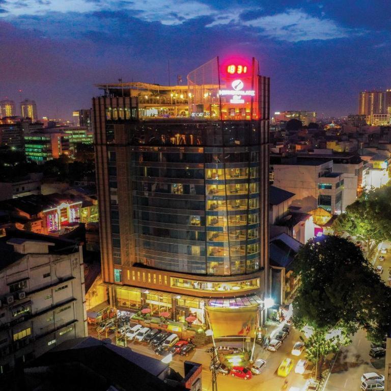 Hermes Palace Hotel Medan - Tap to explore photos
