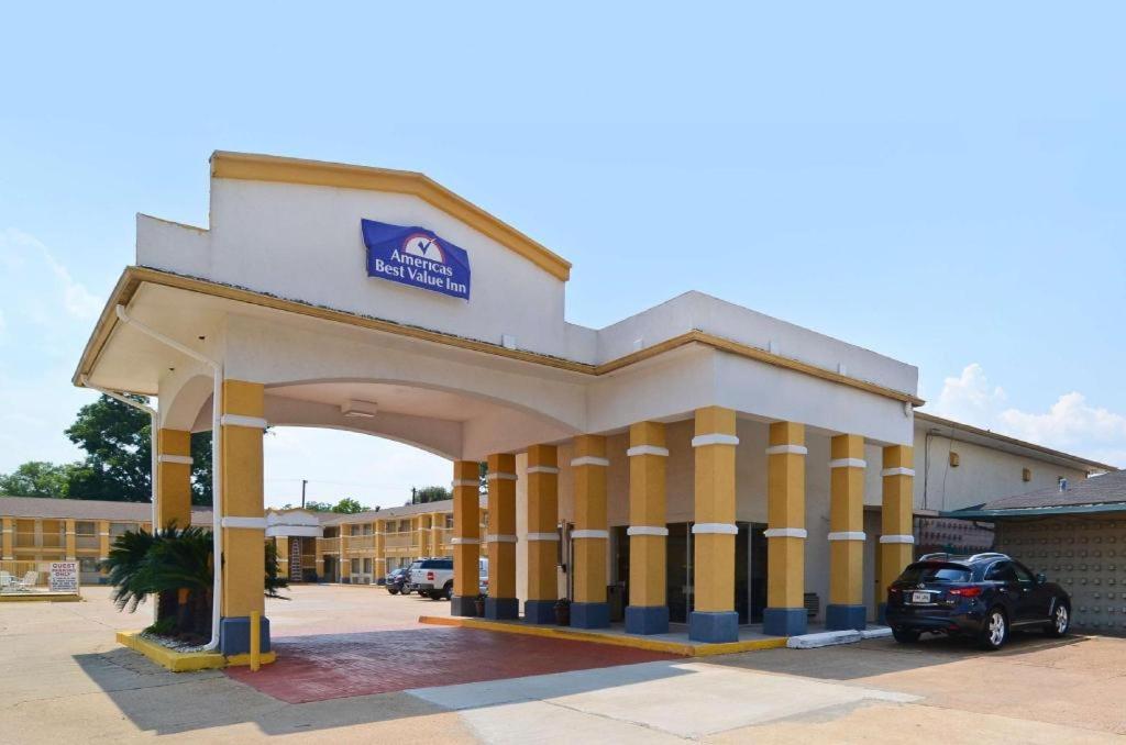Americas Best Value Inn Alexandria image