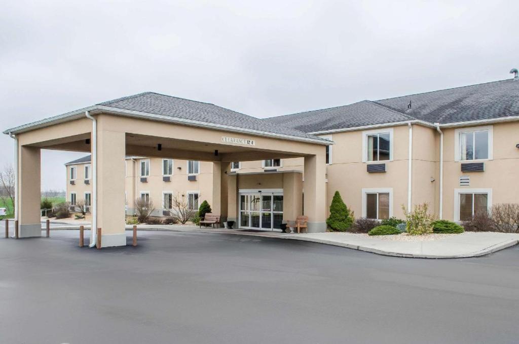 Sleep Inn & Suites image