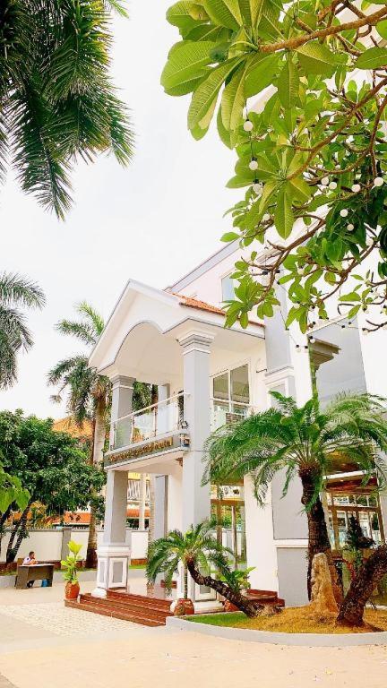 Diamond Special Hotel