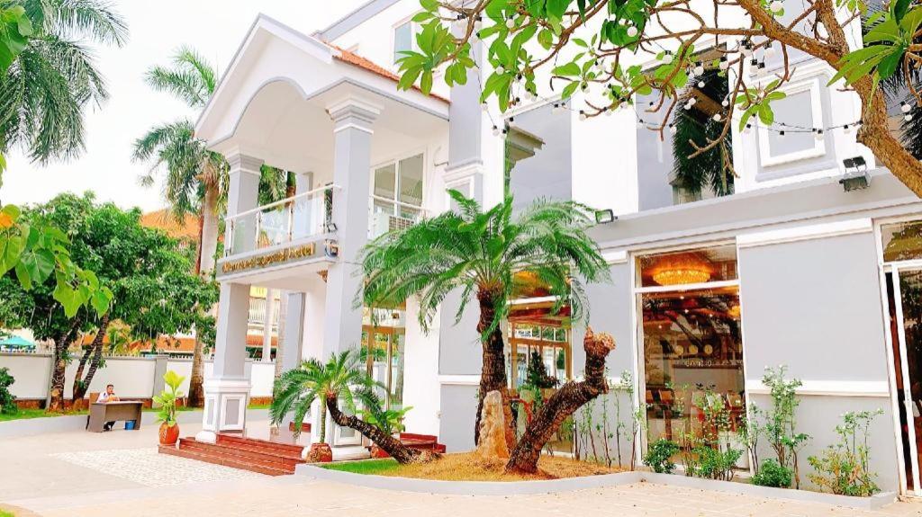 Diamond Special Hotel