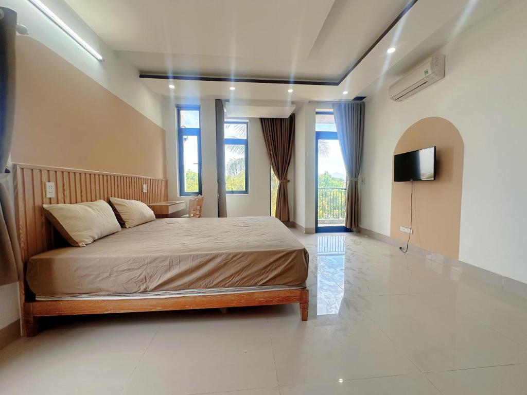 July House - Beach Homestay