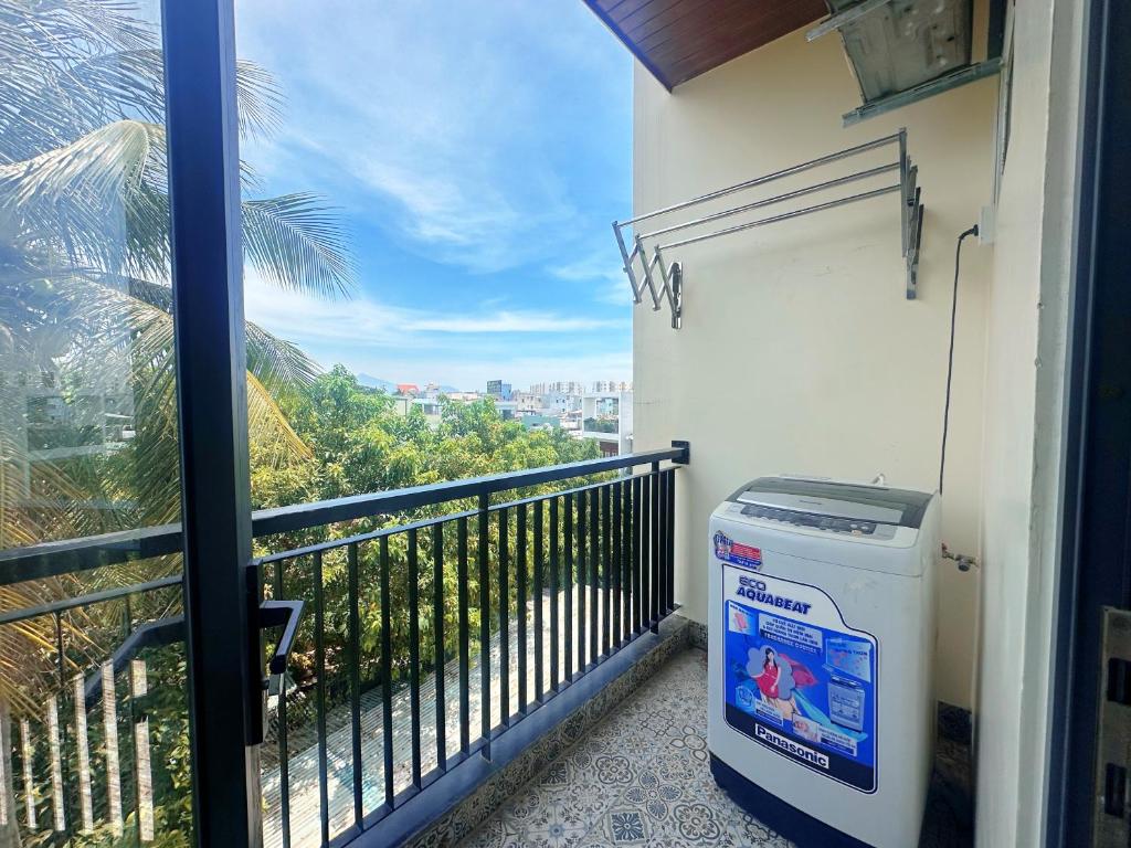 July House - Beach Homestay